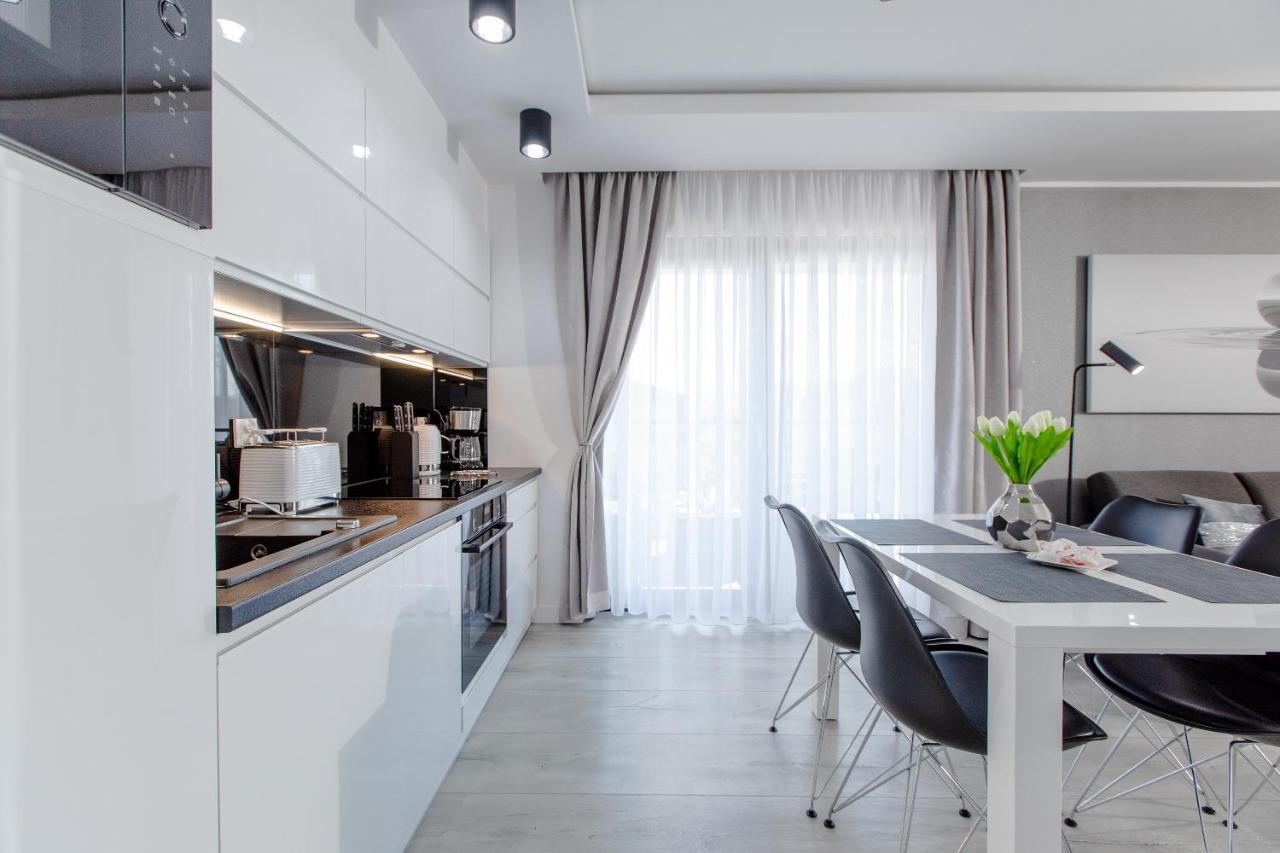 Apartament Linia Komfortu Gardenia Dziwnow Z Widokiem Na Morze Epapartamenty Exterior foto