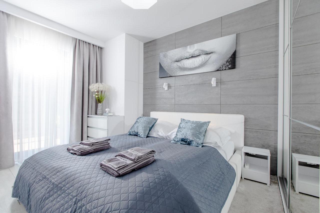 Apartament Linia Komfortu Gardenia Dziwnow Z Widokiem Na Morze Epapartamenty Exterior foto