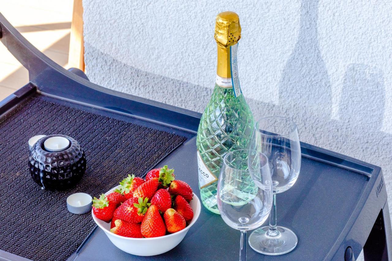 Apartament Linia Komfortu Gardenia Dziwnow Z Widokiem Na Morze Epapartamenty Exterior foto