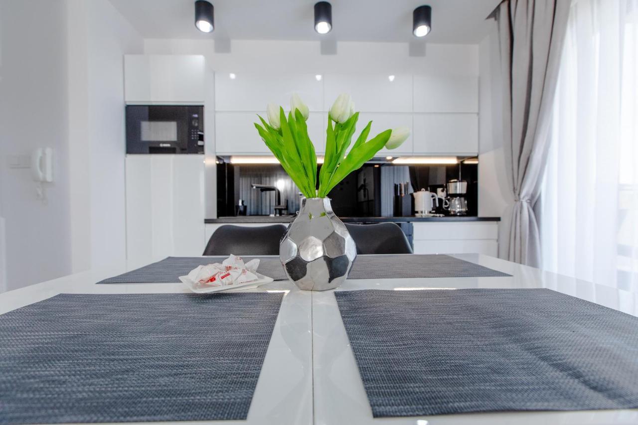 Apartament Linia Komfortu Gardenia Dziwnow Z Widokiem Na Morze Epapartamenty Exterior foto