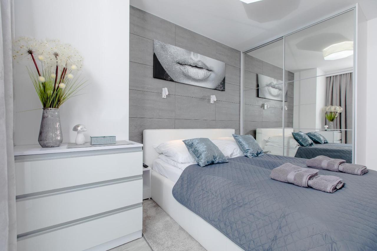 Apartament Linia Komfortu Gardenia Dziwnow Z Widokiem Na Morze Epapartamenty Exterior foto
